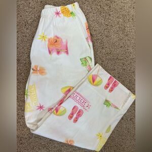VTG beach and surf w/ cars & pineapples white and bright print pure cotton